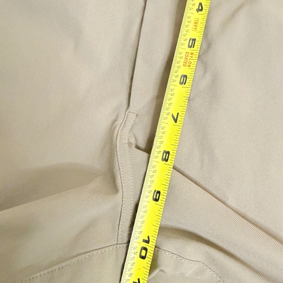 Lululemon Mens Shorts Khaki Tan‎ Utility Zip Pocket Athletic Size 31 - Picture 7 of 7